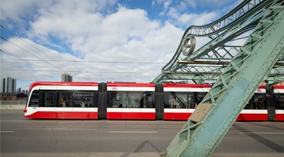 New streetcar crossing bridge